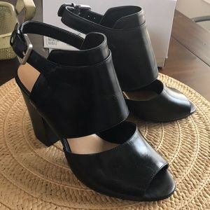 NWOT Nine West strap heels, black leather - 7